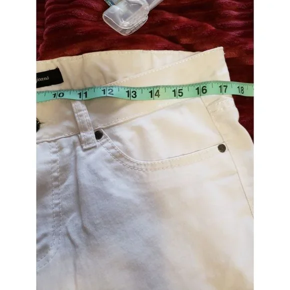 Jean Capris - Picture 2 of 5